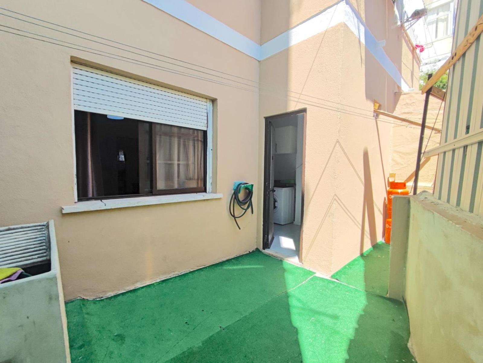 Laxuries Room For Rent Odivelas  Luaran gambar